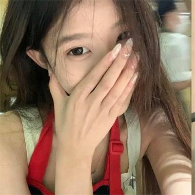 黑夜中的玻璃人偶
