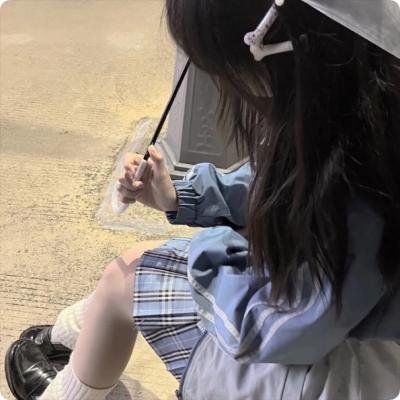 这个少侠有点冷